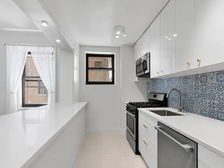 50 Glenwood Ave #410 — Photo 24