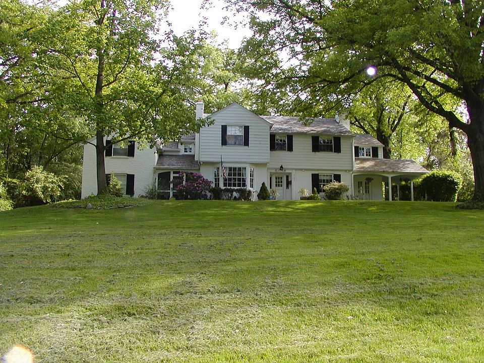 3151 N. Farmcrest Drive