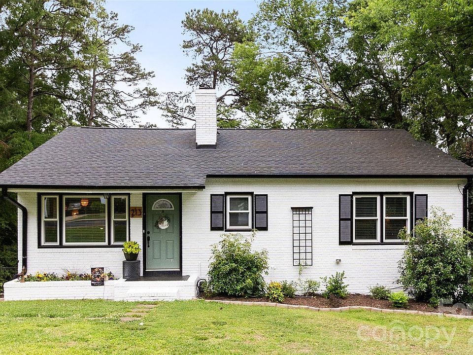1st image of 213 Hillcrest Dr