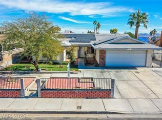 4438 Annie Oakley Dr, Las Vegas, NV 89121
