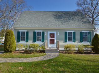 70 Winthrop Dr, East Falmouth, MA 02536