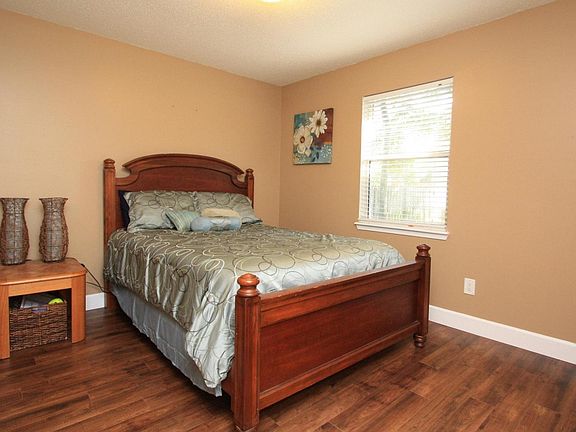 3rd image of 1821 Lakemont Cir