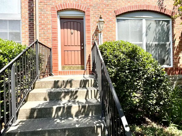 2062 Clipper Park Rd, Baltimore, MD 21211