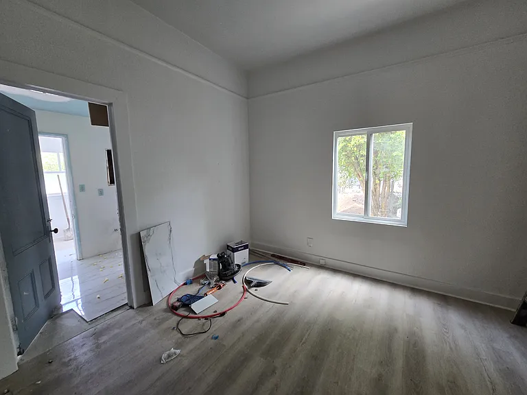 925 W Pine St — Photo 6