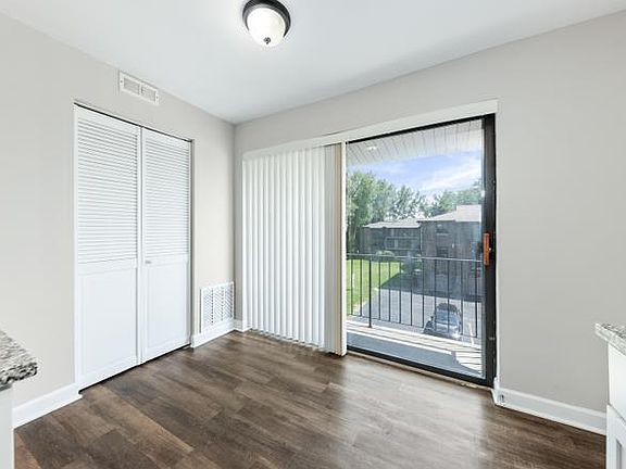 4th image of 1736 S Washington St #1736