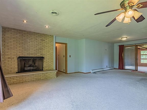 2nd image of 10483 Geneva Dr