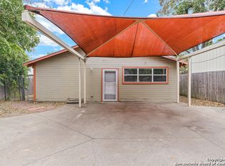 1123 W Coll St #B, New Braunfels, TX 78130