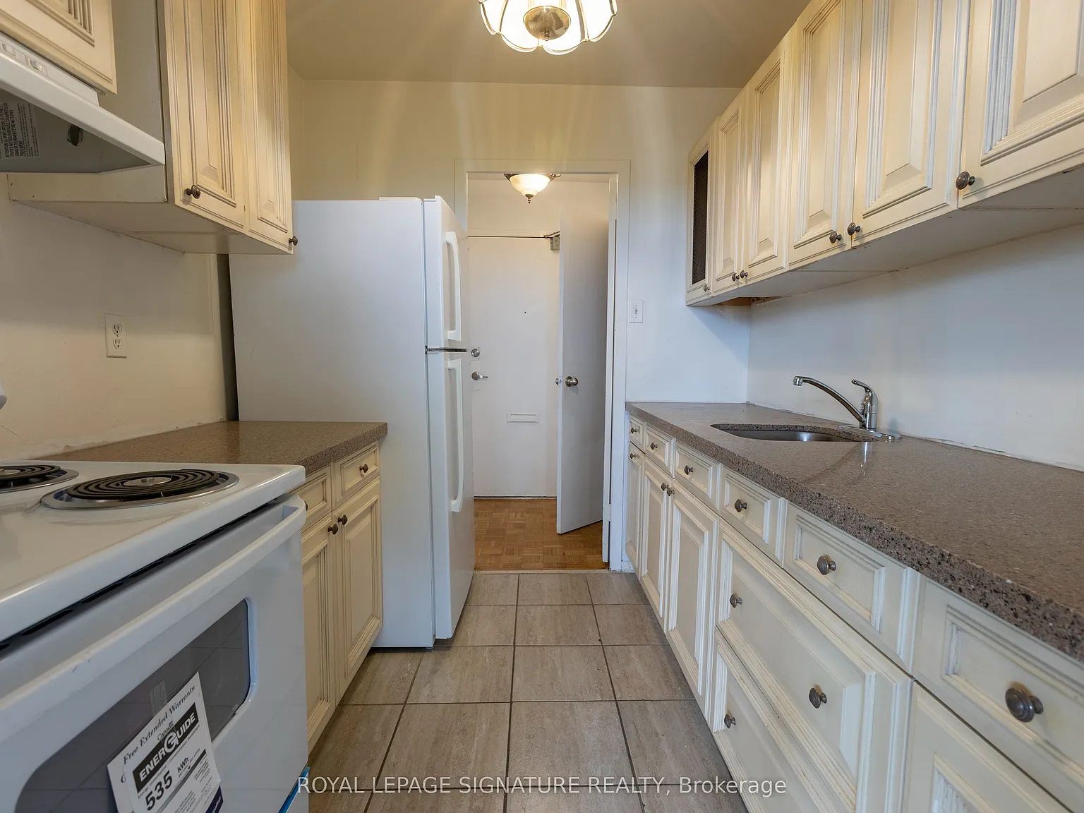 2 bed, $2,400 — Photo 4