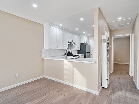 2nd image of 251 S 16th St #30