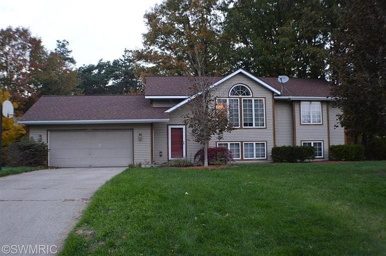 1st image of 15573 Ryan Dr