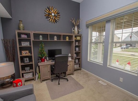 5th image of 2911 Greenwich Ln