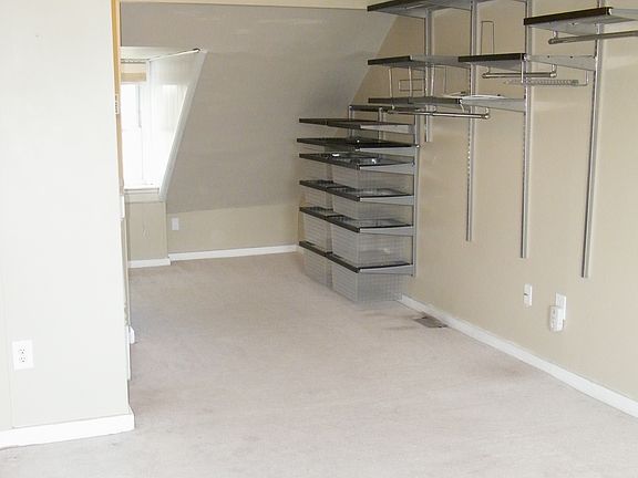 4th image of 111 E Gittings St