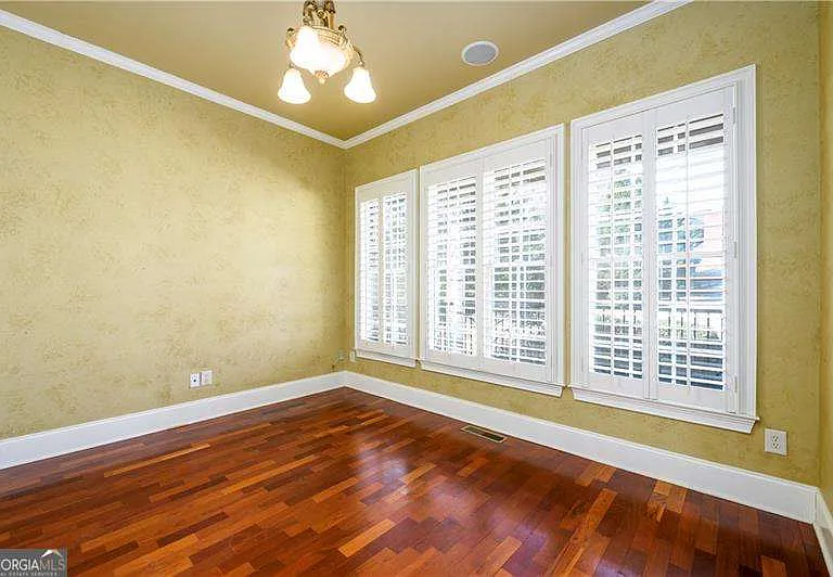 2770 Shumard Oak Dr — Photo 21