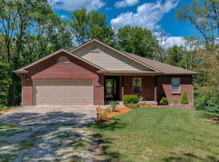 7225 E Mount Hope Rd, Columbia, MO 65202