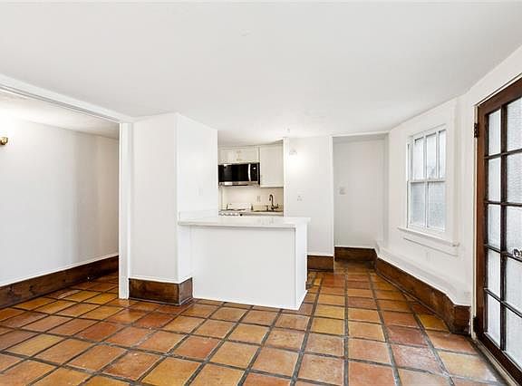 3rd image of 6204 Delord St
