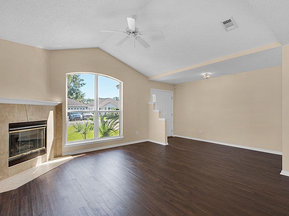 5th image of 987 Claeven Cir