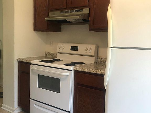 5th image of 11147 Stalbridge Ct