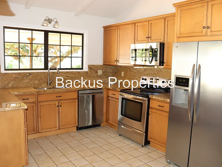11585 McCarthy Rd — Photo 23