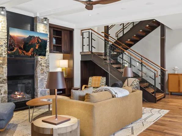 398 S Davis St #E-3, Telluride, CO 81435