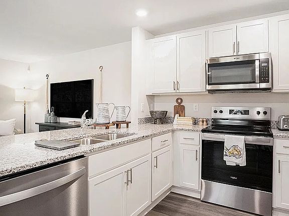 2nd image of 535 Gemstone Blvd #1