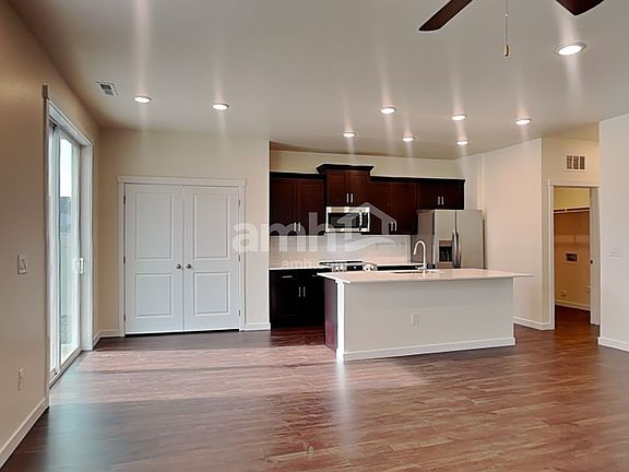 3rd image of 1496 N Garnet Creek Ave