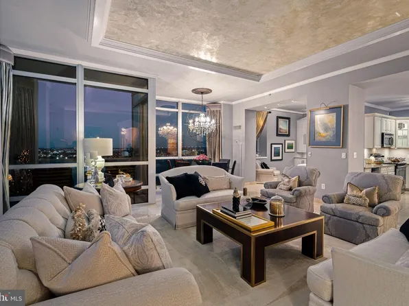 901 N Penn St Unit P1501, Philadelphia, PA 19123