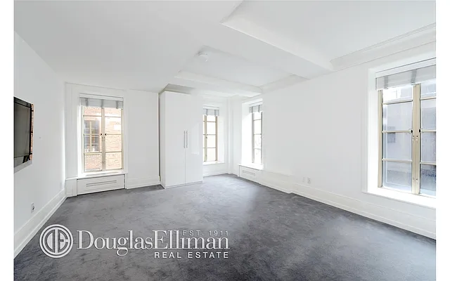 Rented by Douglas Elliman | media 37