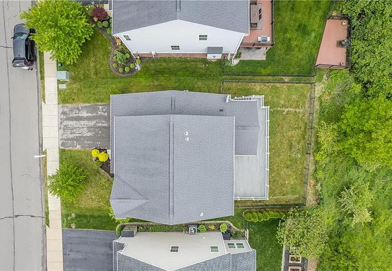 312 Sunrise Dr — Photo 26