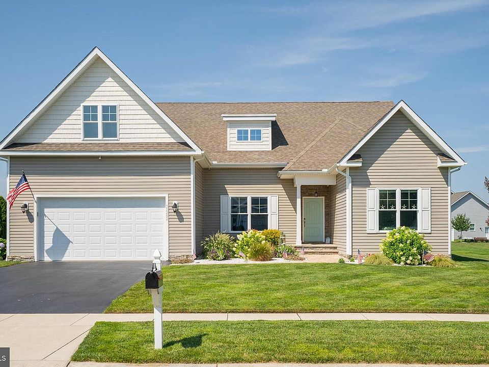 1st image of 33282 Bayberry Ct