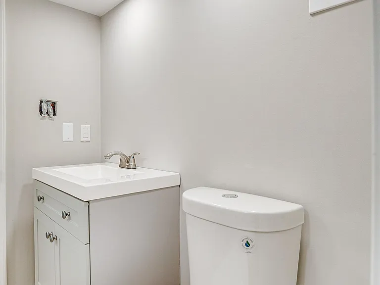 1519 N Stafford St #B — Photo 11