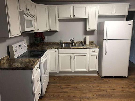 3rd image of 203 Buckeye St