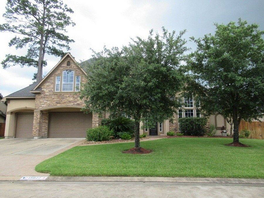 1st image of 15822 Medina Lake Ln