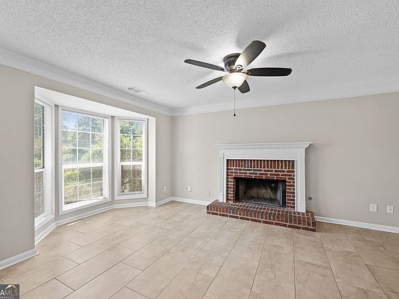 5th image of 2797 Northgate Way NW