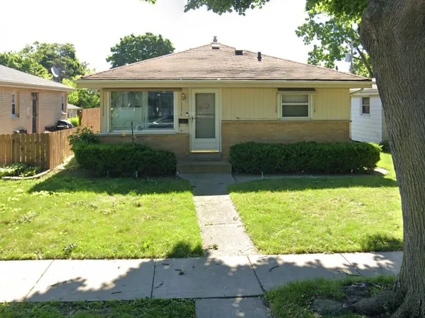 4744 N 72nd St, Milwaukee, WI 53218