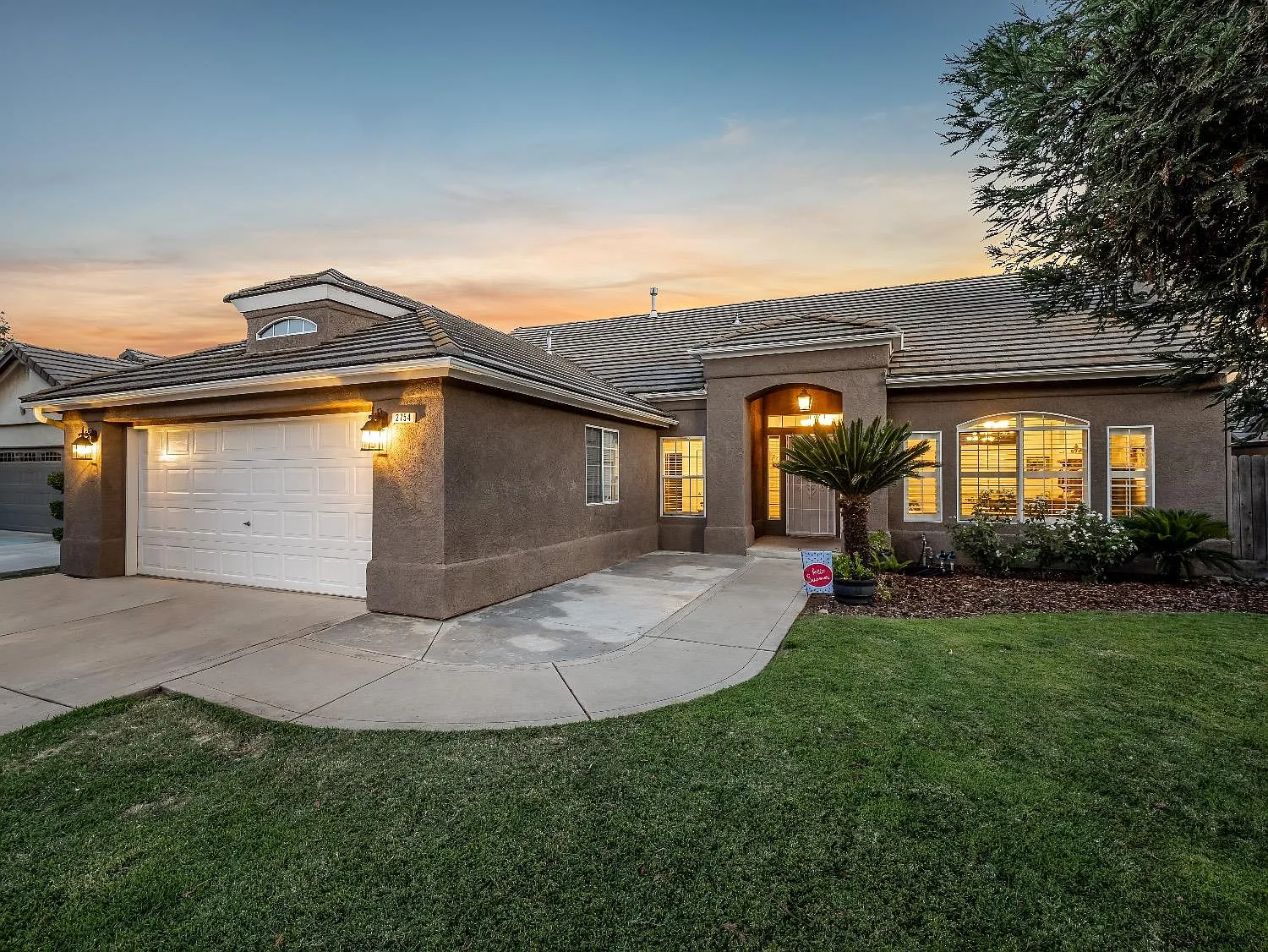 2754 Celeste Ave photo 1