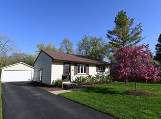 2739 N Pine St, Waukegan, IL 60087
