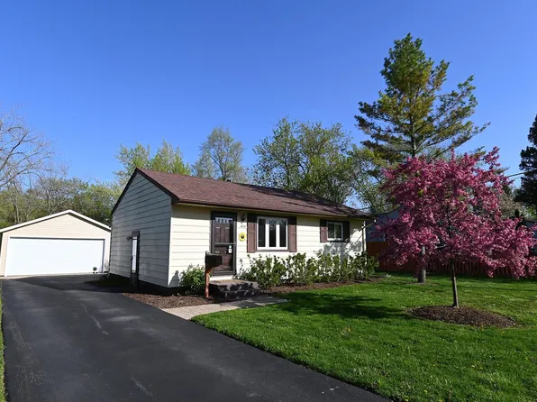 2739 N Pine St, Waukegan, IL 60087