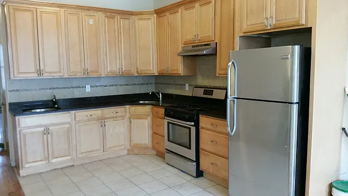 Rented by Lang Realty LLC | media 20