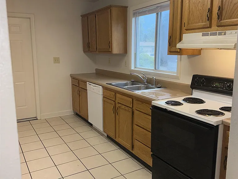 1531 Forbes Ave — Photo 15