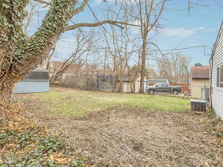 946 Fairview Ave — Photo 23