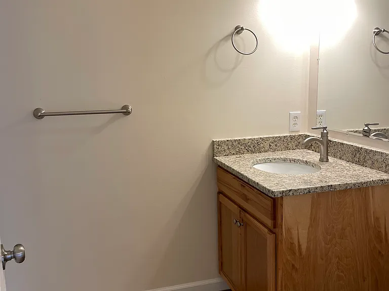 306 Leisure Ct #306 — Photo 8