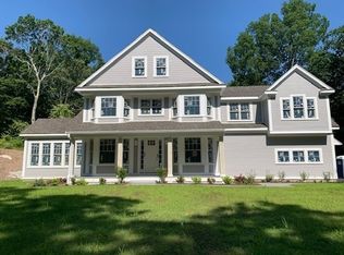 129 Centre St, Dover, MA 02030