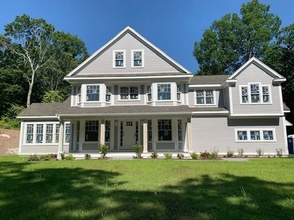 129 Centre St, Dover, MA 02030