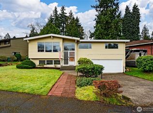 1547 NE Brockman Pl, Seattle, WA