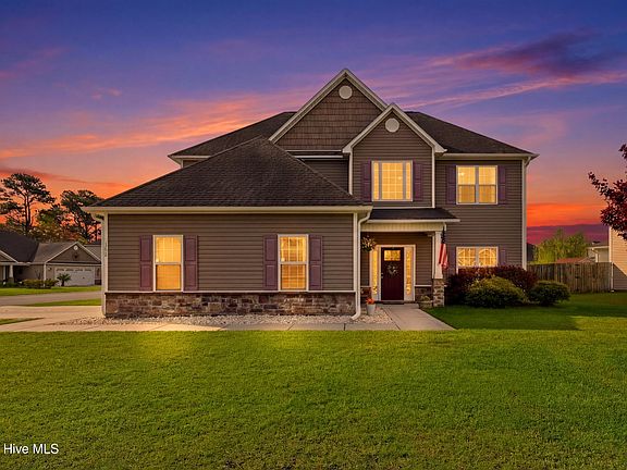 2nd image of 106 Regatta Way