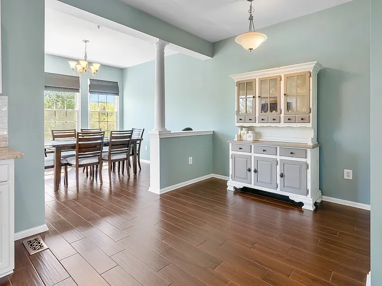 1015 Carbondale Way — Photo 16