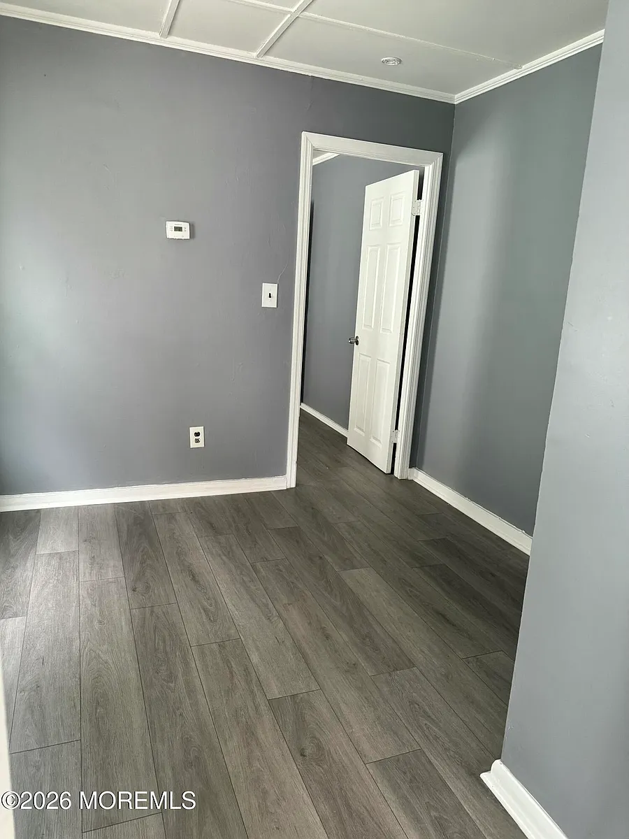 Building Photo - 31 Saint James Pl #A
