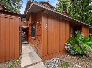 921 SW 57th Dr, Gainesville, FL 32607