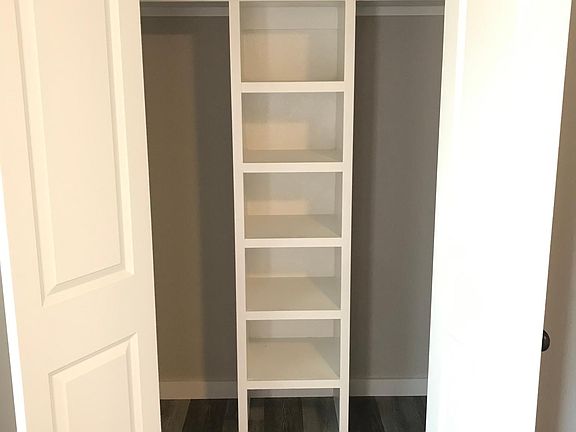 3rd image of 405 E Smith St #101