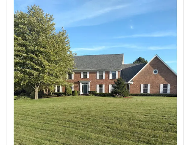 5671 River Park Dr photo 1